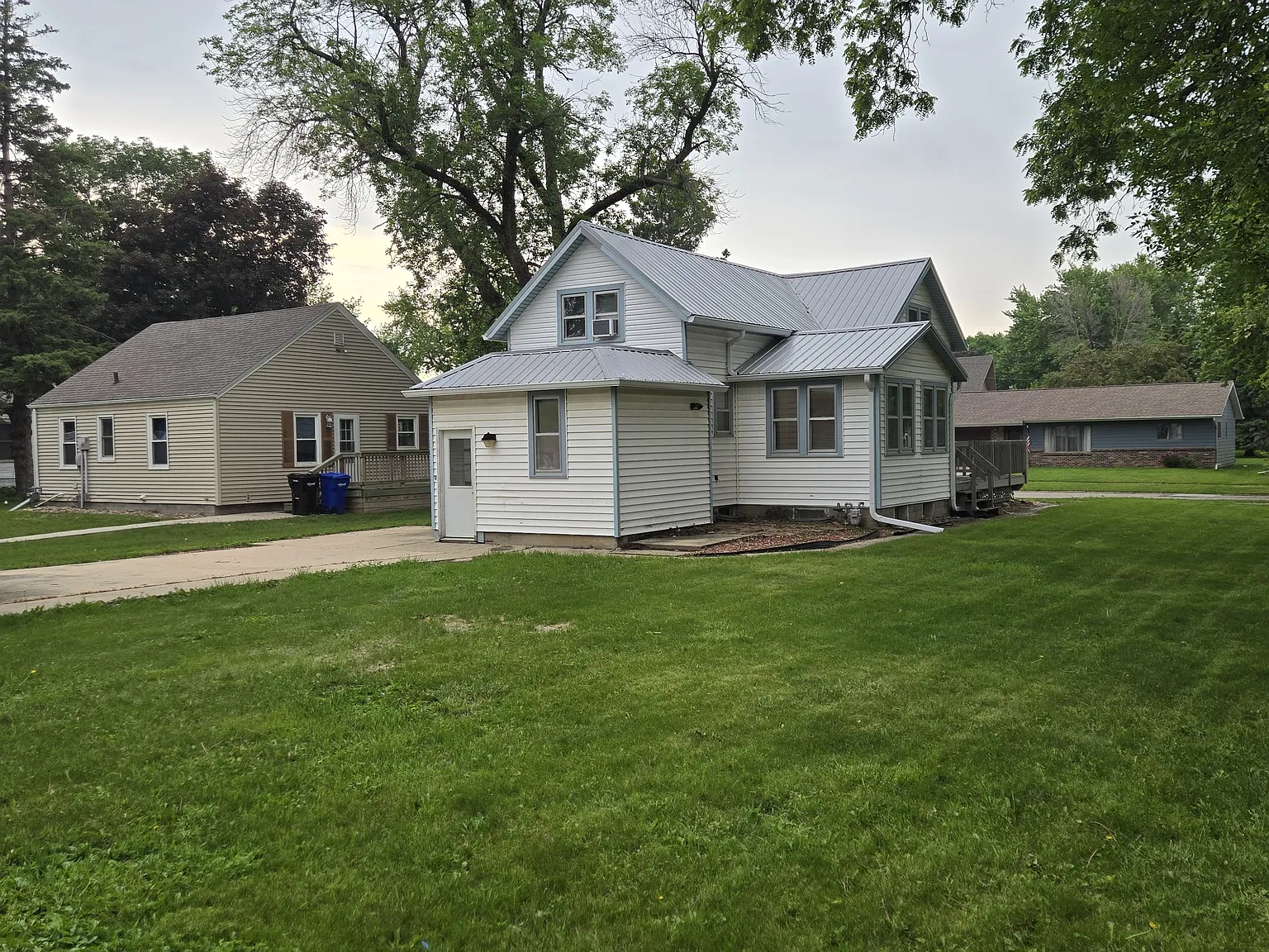 Spacious 3-Bedroom Home for Rent in Sanborn, Iowa — Photo 3