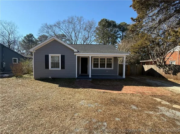 2004 Sapona Rd, Fayetteville, NC 28312