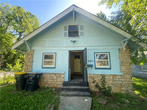 8201 Lydia Ave, Kansas City, MO 64131