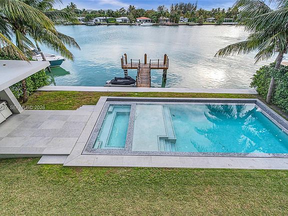 4th image of 1234 S Biscayne Point Rd