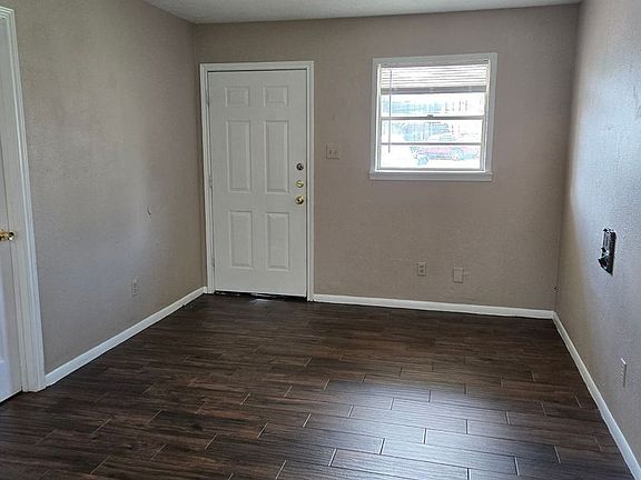 2nd image of 612 Sunset Ln #A