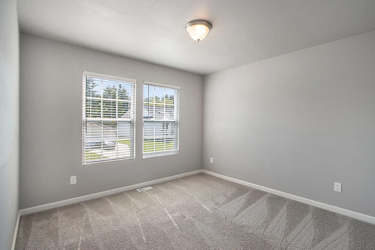 Building Photo - 1658 Carolyn Dr