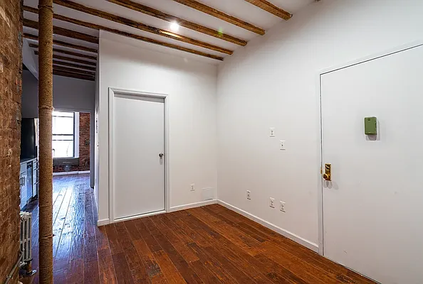 Rented by Triumph Property Group | media 4