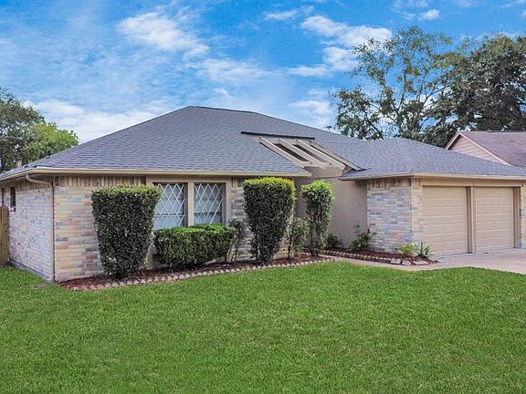 2nd image of 8515 Sugar Wood Court