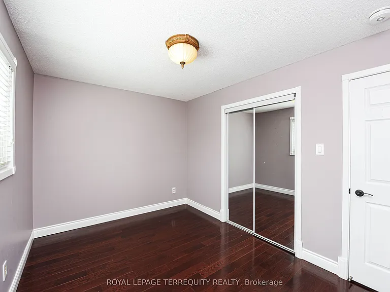 48 Montjoy Cres — Photo 17