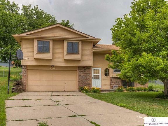 3rd image of 9902 S 9th Cir