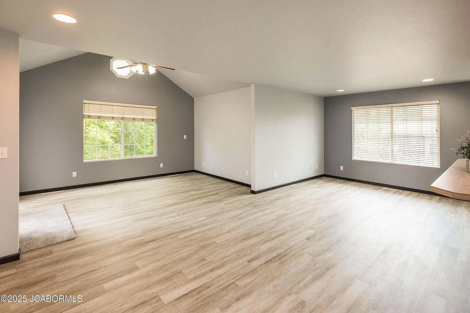 2 bed, 2.0 bath, $1,600 — Photo 3