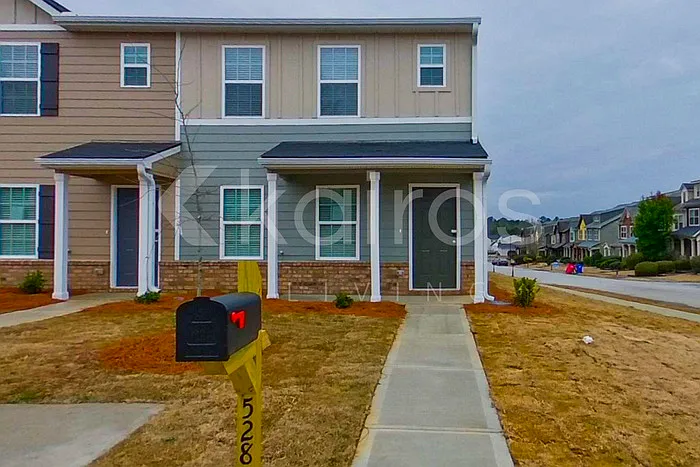 528 Ivy Brook Way