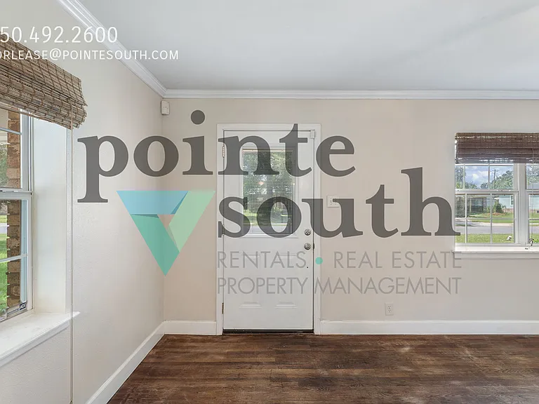 1220 Dexter Ave — Photo 5