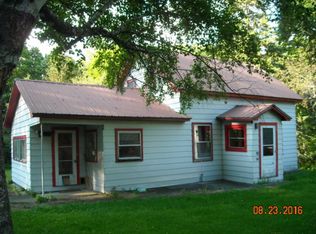 423 Windy Hill Rd, Moriah, NY 12960