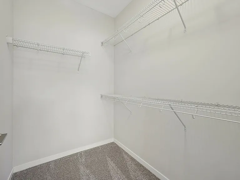 Redbud Commons — Photo 27