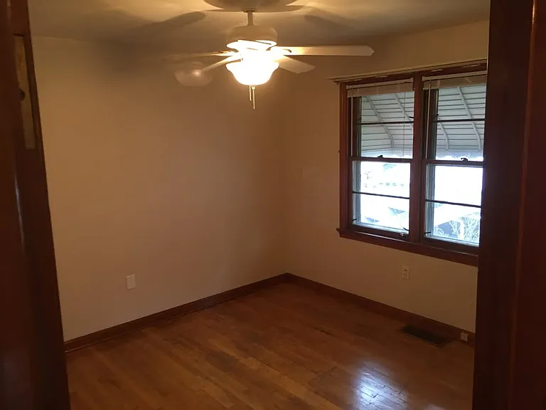 1341 W 25th St #1 — Photo 8
