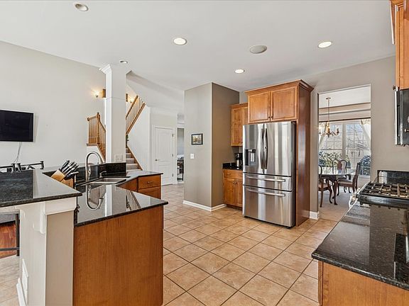 4th image of 630 Thornwood Way
