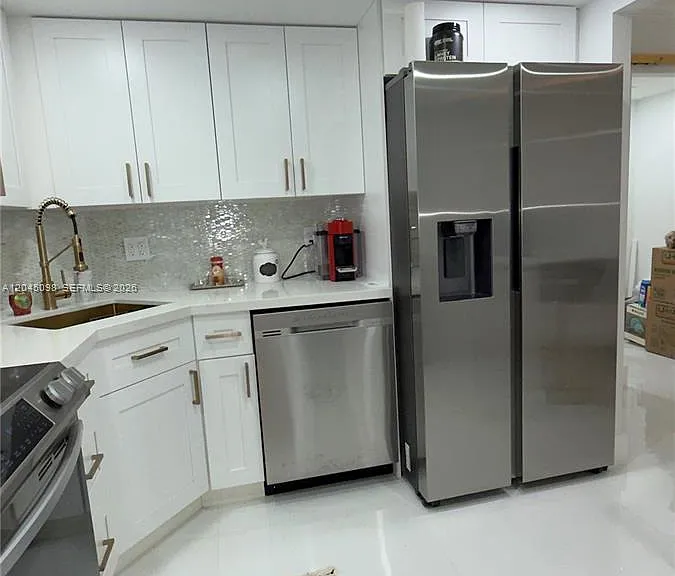 2333 Brickell Ave #614 — Photo 7