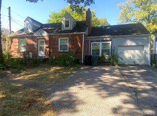 703 S Geyer Rd, Saint Louis, MO
