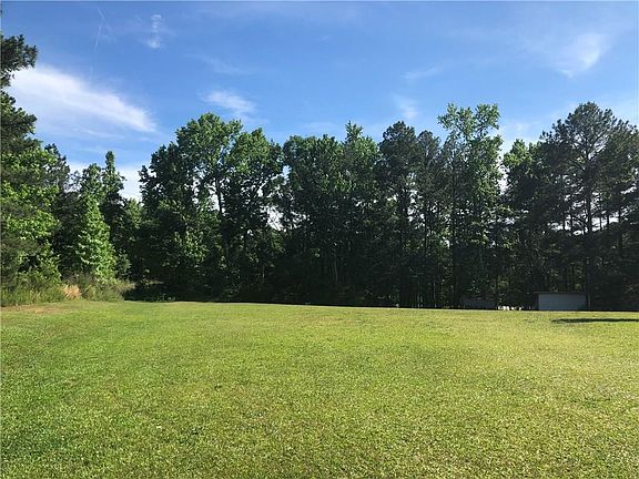 3rd image of 2340 Highway 138 E