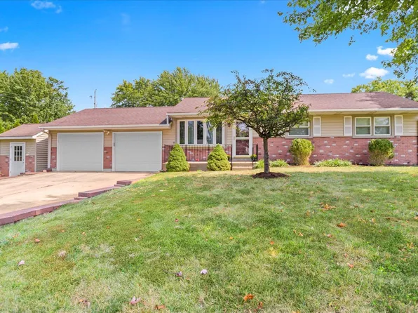 10110 Dandridge Dr, Saint Louis, MO 63123