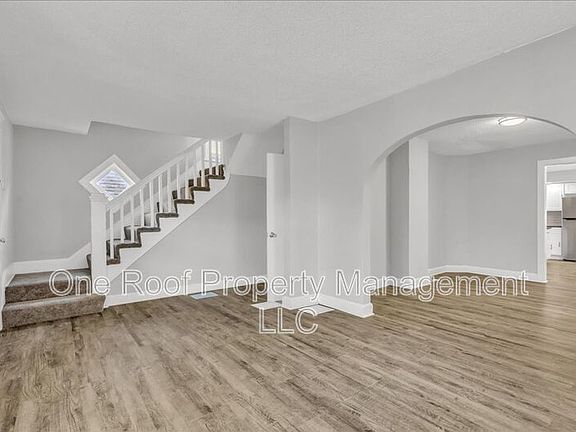 5th image of 713 Fremont Ave