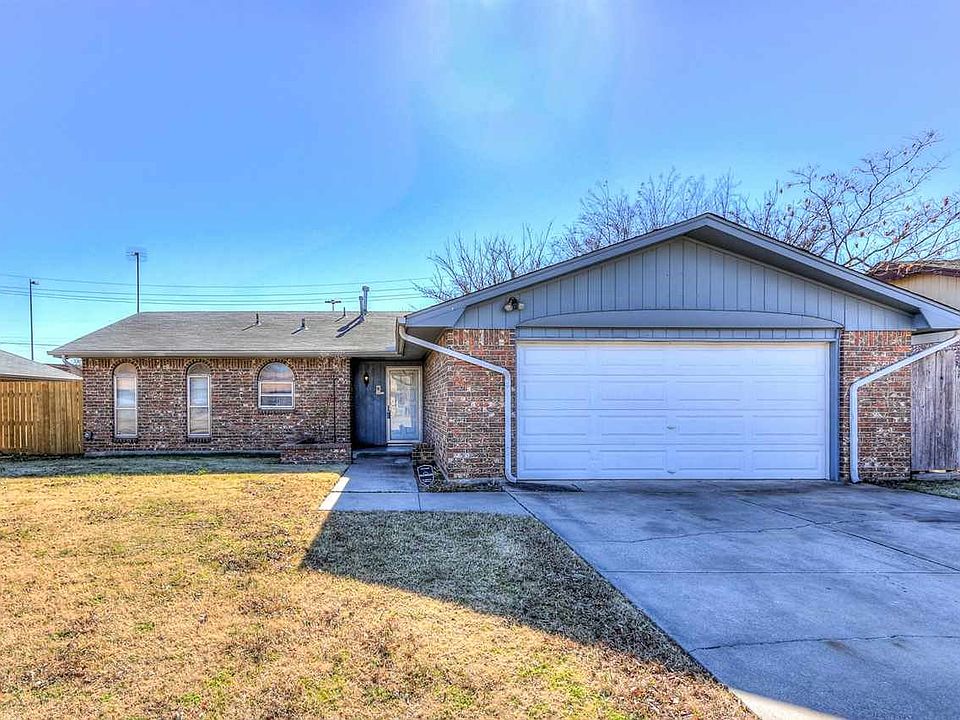 1st image of 6416 NW Arrowhead Dr