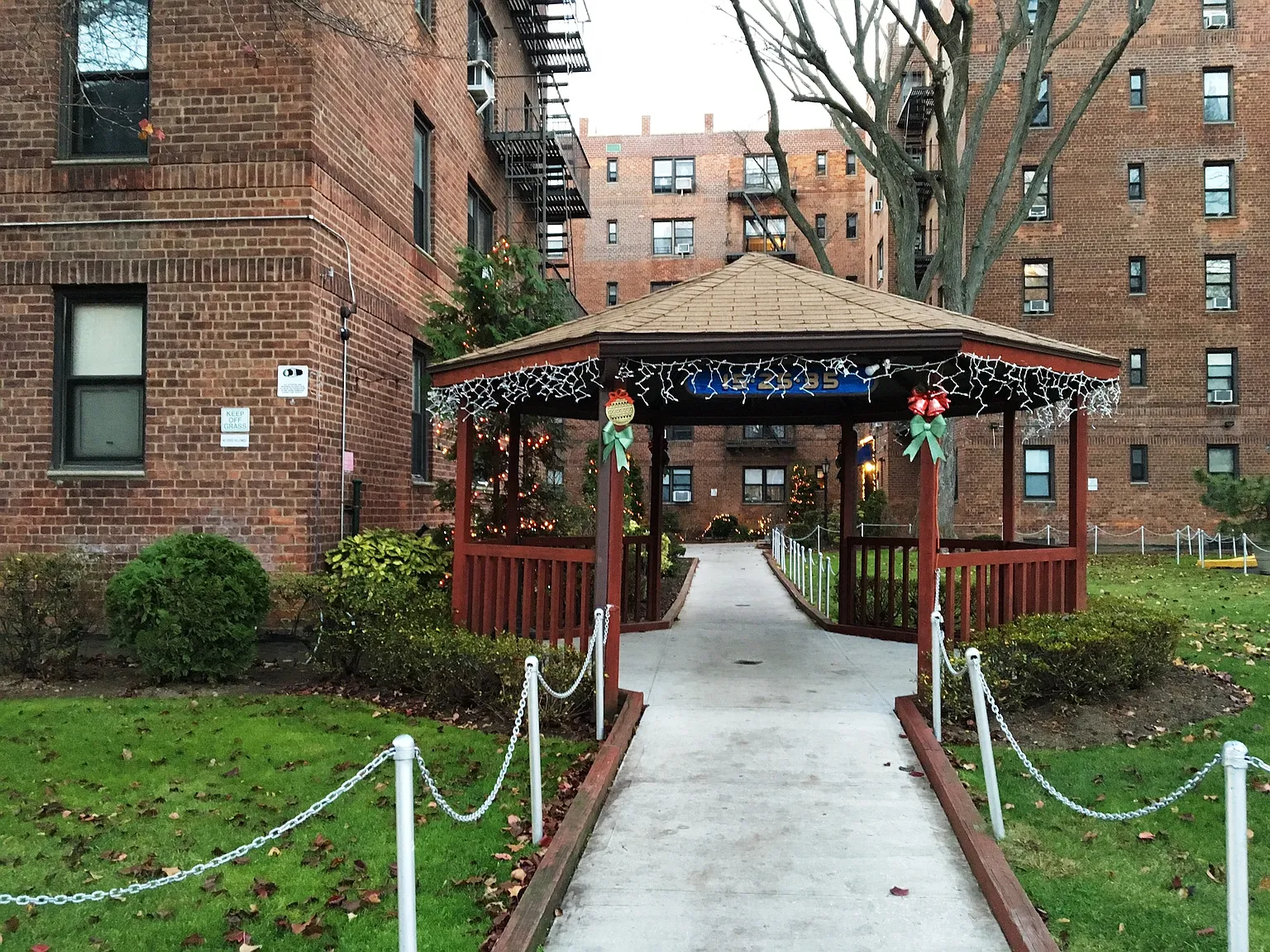 9265 Shore Rd APT 5E photo 1