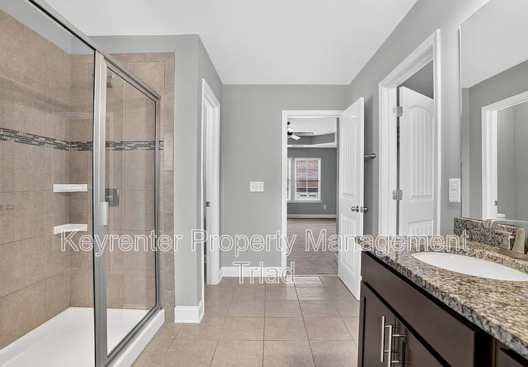 504 Eagles Way — Photo 14