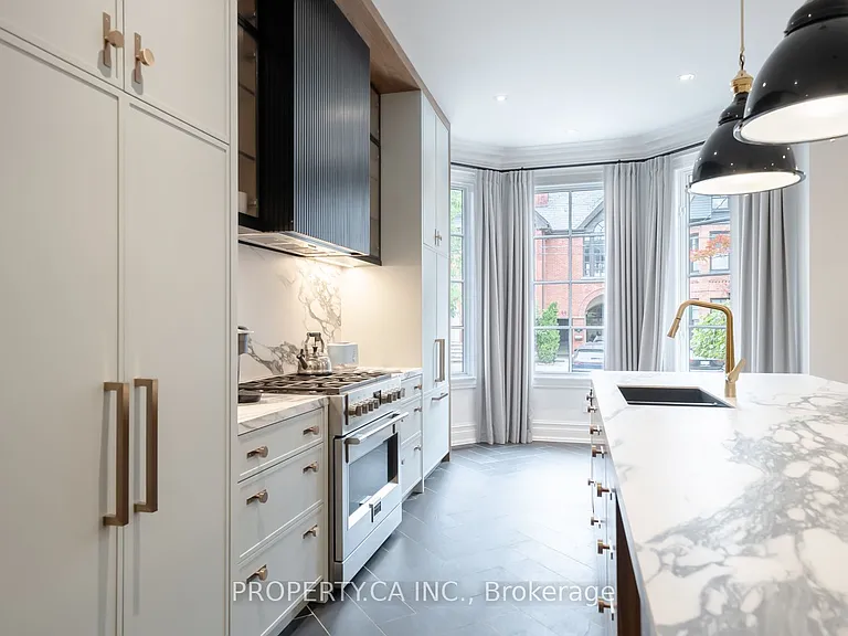 43 Bernard Ave — Photo 10