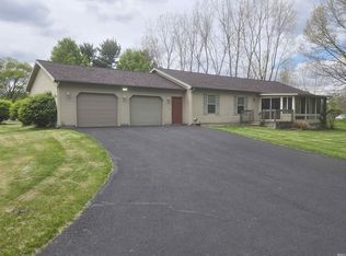 3110 W Wildlife Way, Albion, IN 46701