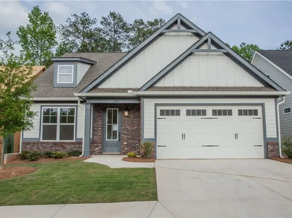 334 Maple View Dr, Carrollton, GA 30117