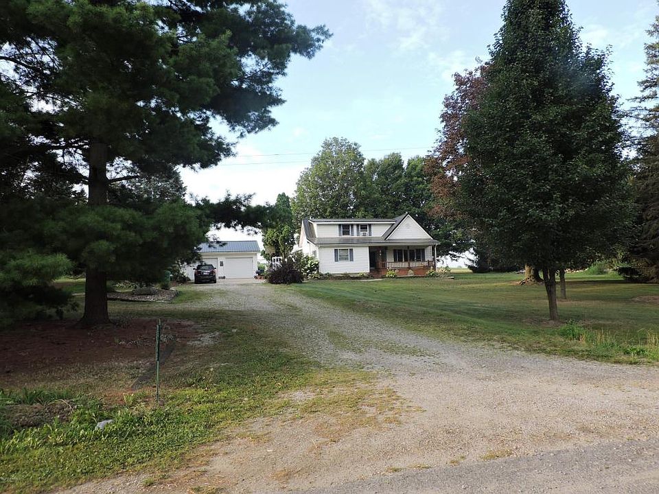 2nd image of 29949 Mountain Rd
