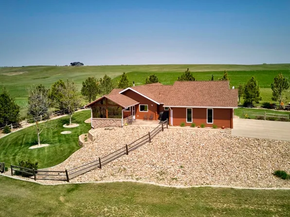 10766 Halle Rae Ln, Belle Fourche, SD 57717
