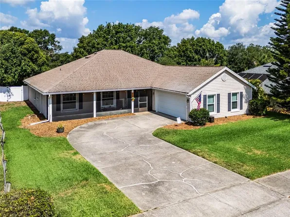 831 Cumberland Cir, Minneola, FL 34715