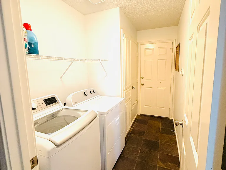 4224 Capstone Dr — Photo 17