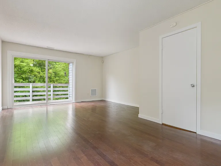 1425 Quinnipiac Ave #302 — Photo 3