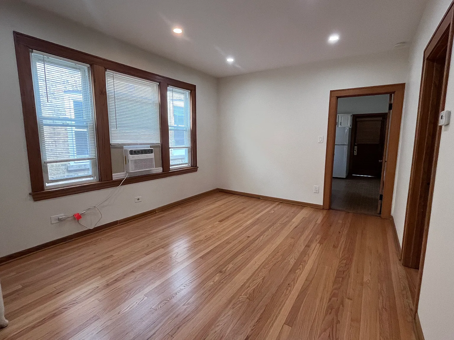 3 bed, $2,150 — Photo 4