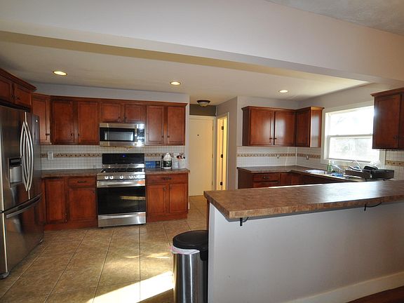 4th image of 5801 Burgis Ave SE