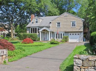 77 Lockwood Rd, Riverside, CT 06878
