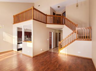24 Stonegate Ct., Algonquin, IL 60102