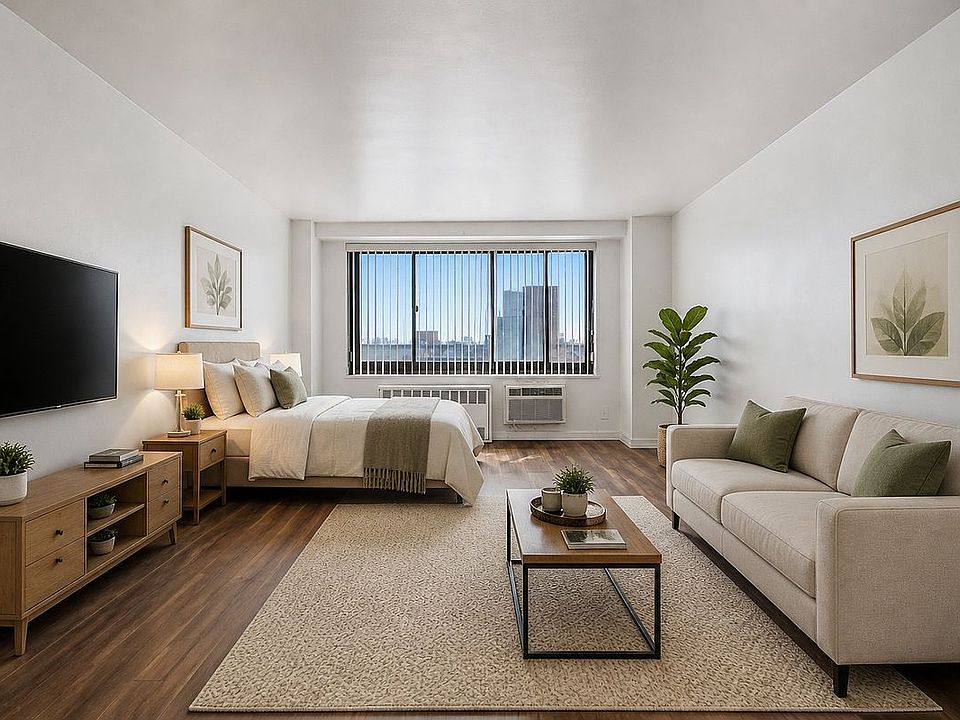 1st image of 185 Hall St APT 1717
