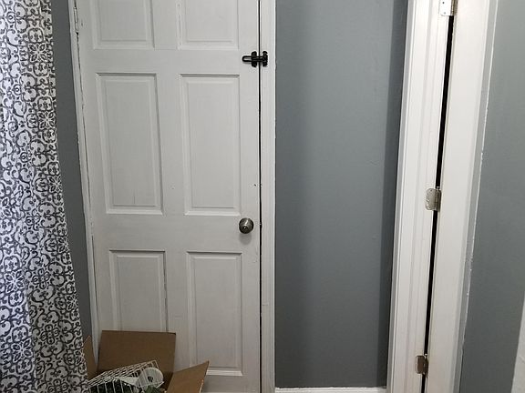 4th image of 21 Stroud St