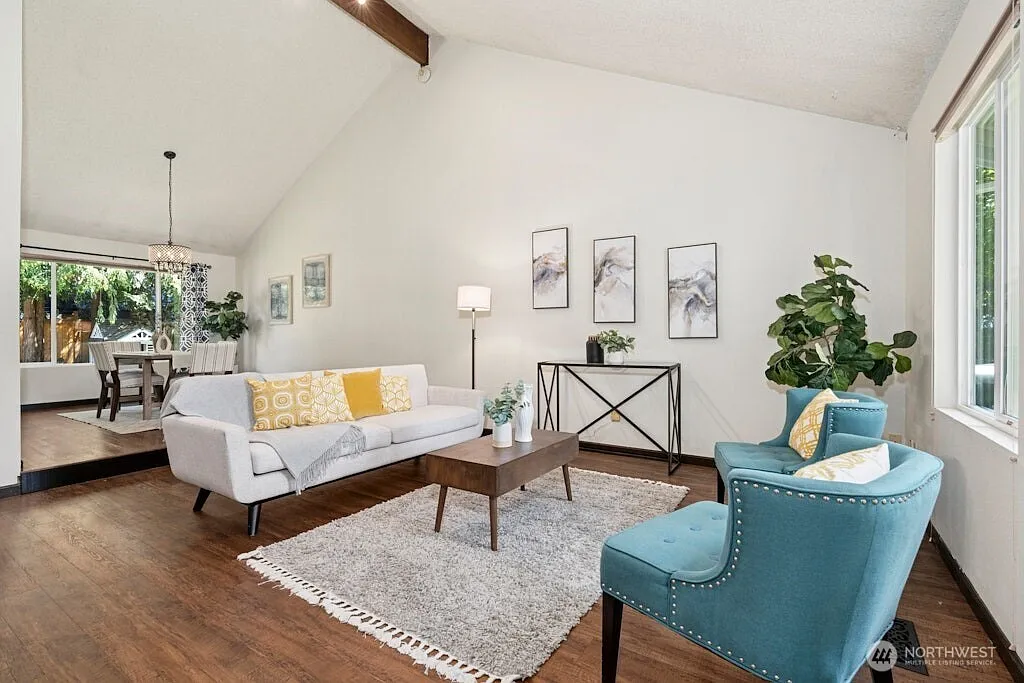4524 Carnaby Street photo 1