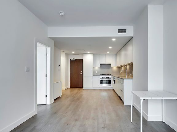 5th image of 4465 Juneau St #1306