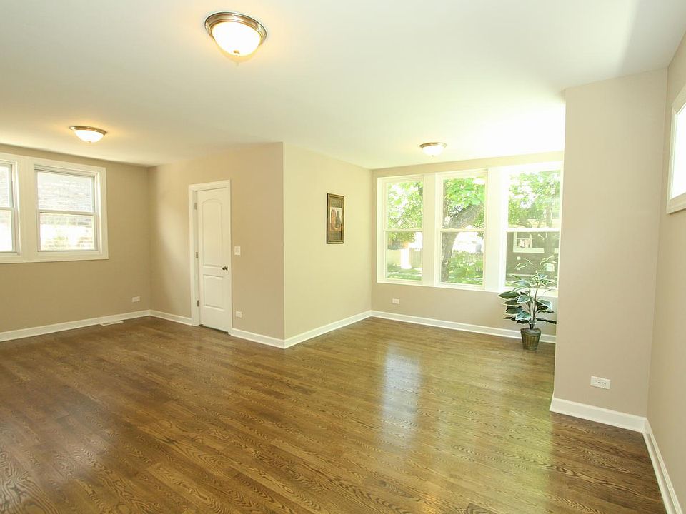 1st image of 7818 S Eberhart Ave
