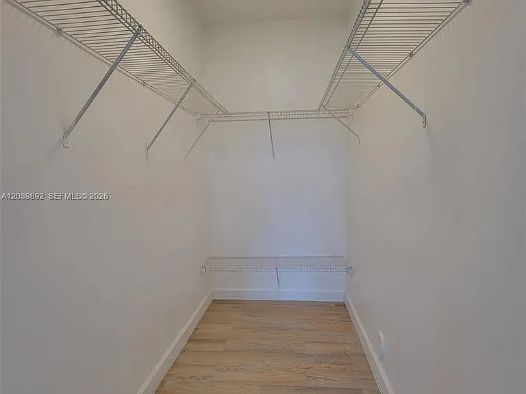 1300 NE 109th St #405 — Photo 21