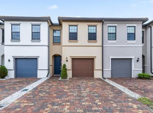 8612 Escue St, Lake Worth, FL 33467