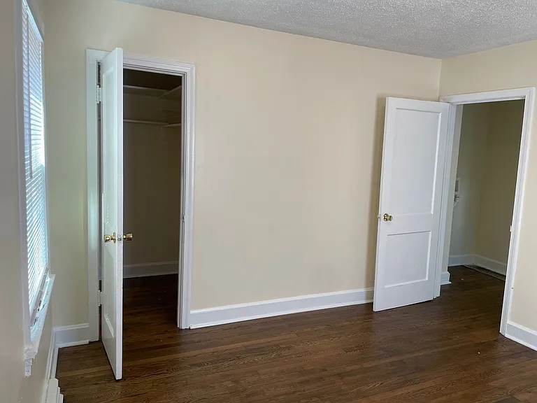 2918A & B Archdale Rd — Photo 24