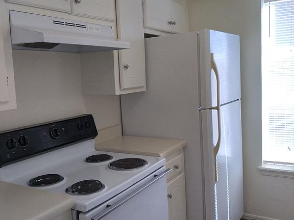4th image of 5152 S Harvard Ave #Nt1v1s5ds
