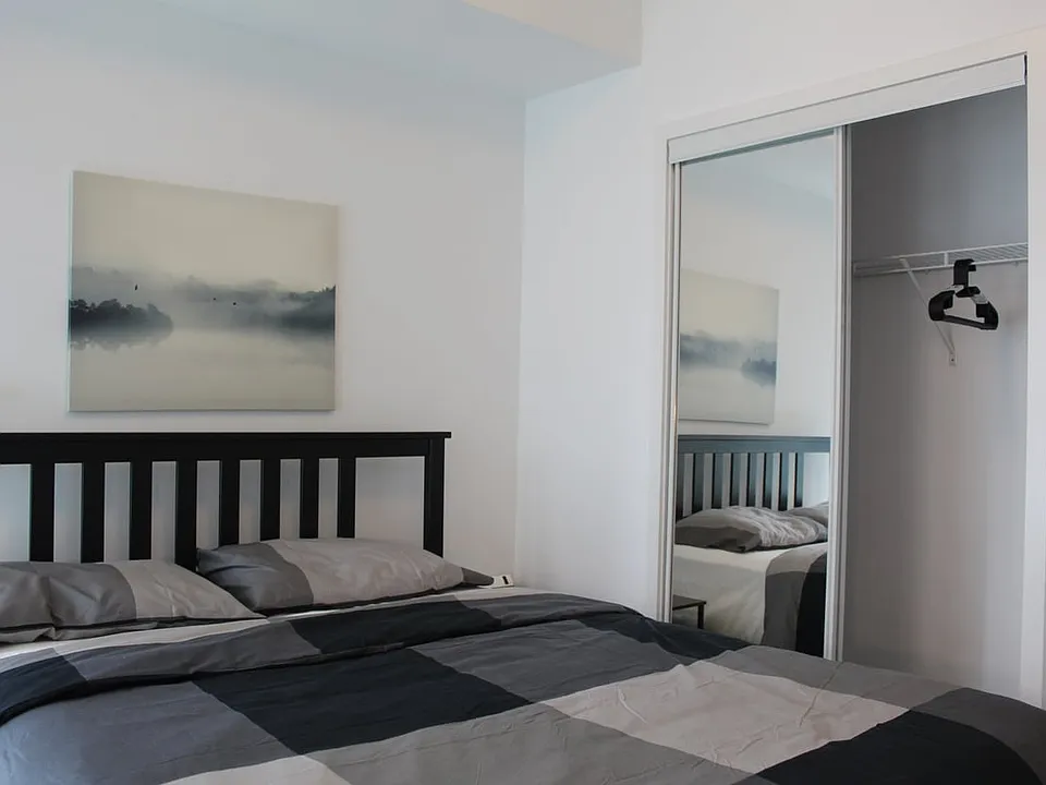 14 York St #1501A