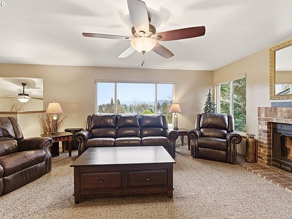 5th image of 17395 SE Wiles Ct