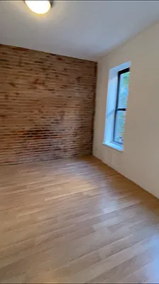 Rented by Weinstein Realty Group | media 17