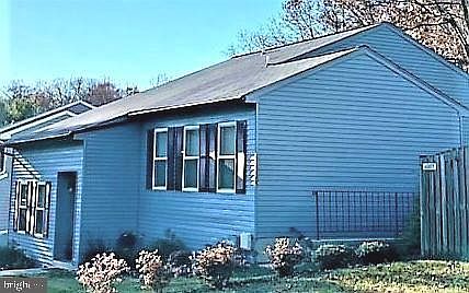 3rd image of 1264 Doubleday Dr